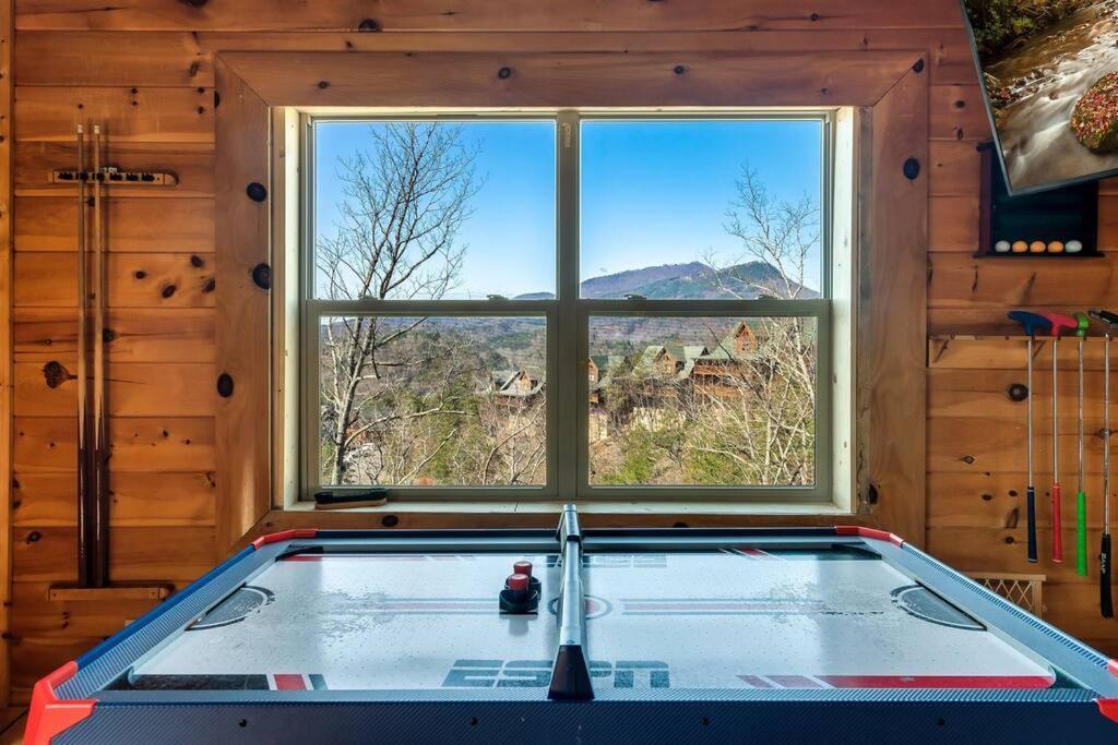 Cabin-N-Smokys! Indoor Resort Pool Views Hot Tub Game Room Sevierville Eksteriør billede