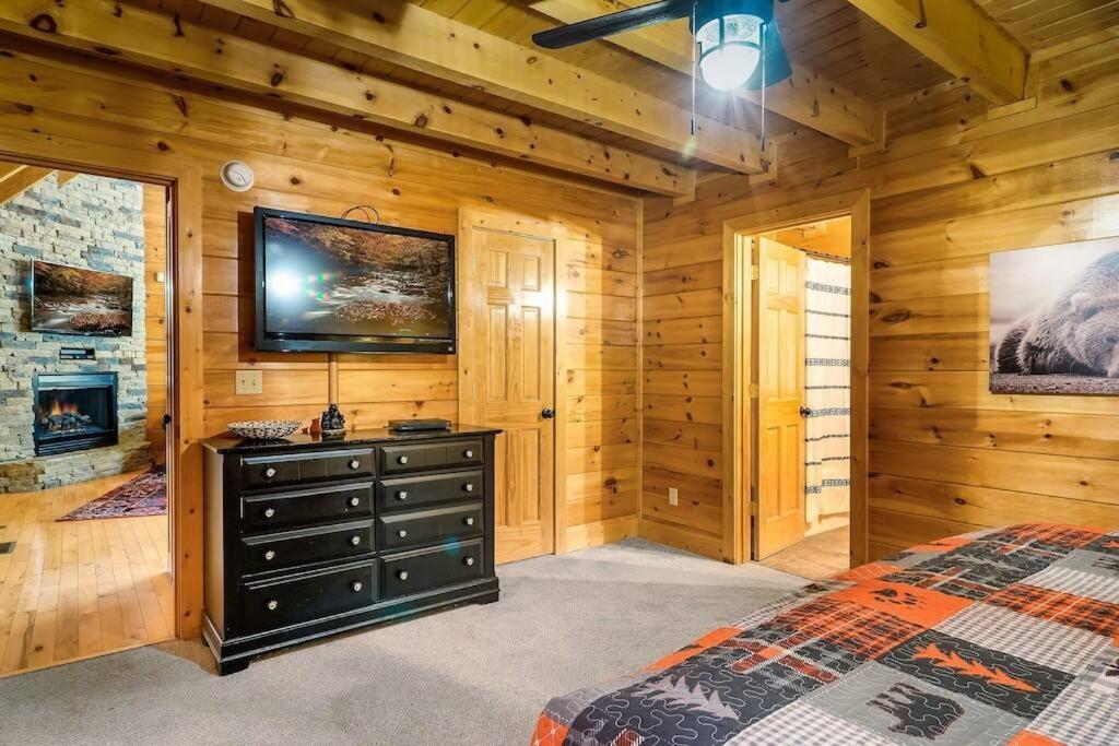 Cabin-N-Smokys! Indoor Resort Pool Views Hot Tub Game Room Sevierville Eksteriør billede
