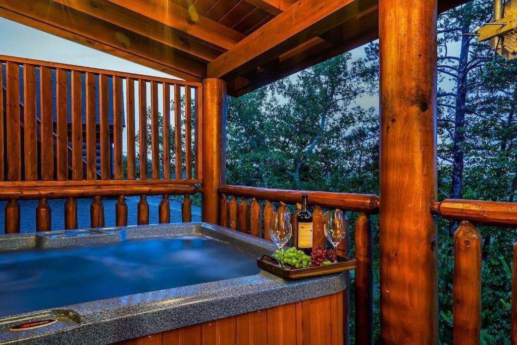 Cabin-N-Smokys! Indoor Resort Pool Views Hot Tub Game Room Sevierville Eksteriør billede