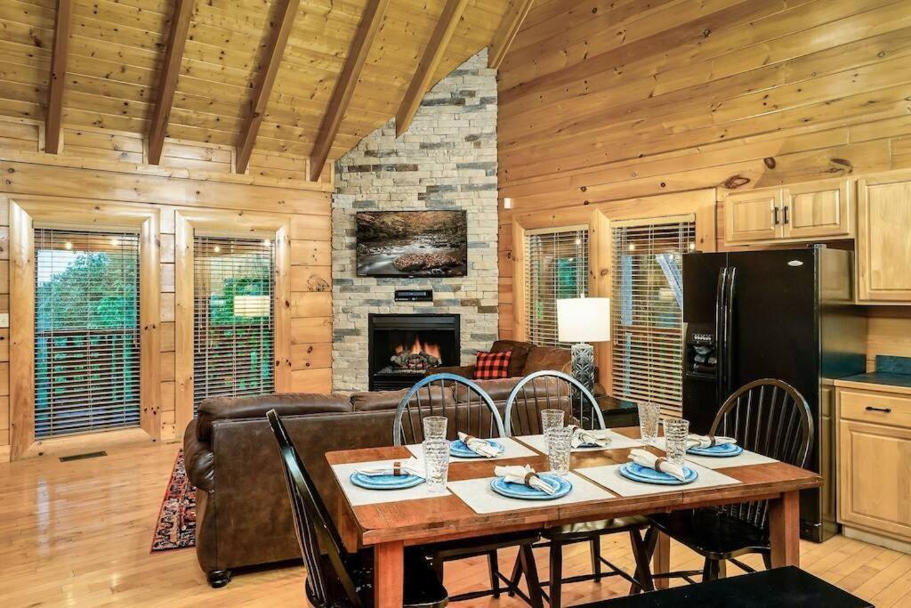 Cabin-N-Smokys! Indoor Resort Pool Views Hot Tub Game Room Sevierville Eksteriør billede
