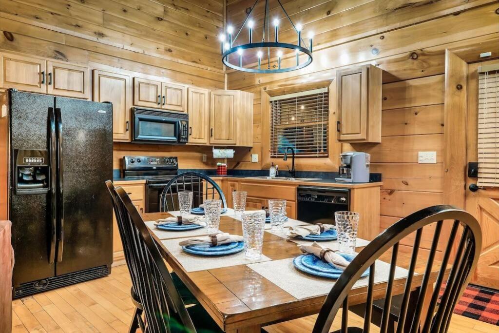 Cabin-N-Smokys! Indoor Resort Pool Views Hot Tub Game Room Sevierville Eksteriør billede