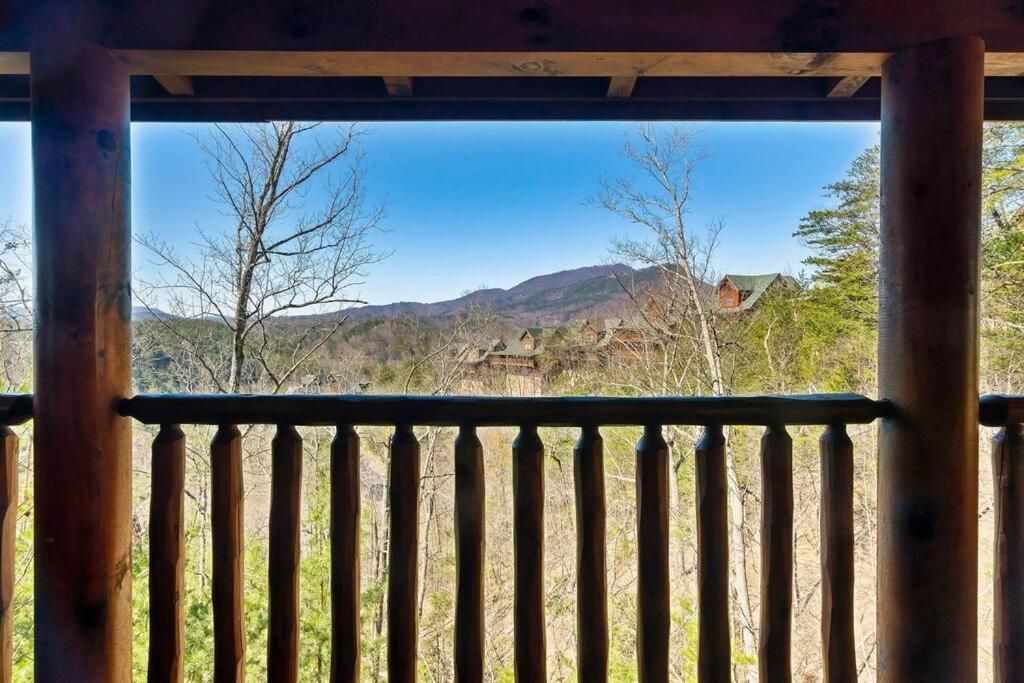 Cabin-N-Smokys! Indoor Resort Pool Views Hot Tub Game Room Sevierville Eksteriør billede